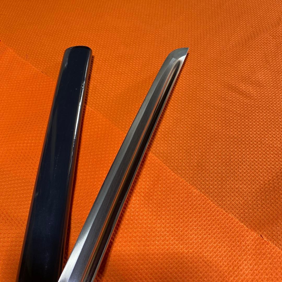 高級居合刀 黒柄黒鮫皮 木瓜透し丸鍔 濃紺呂鞘