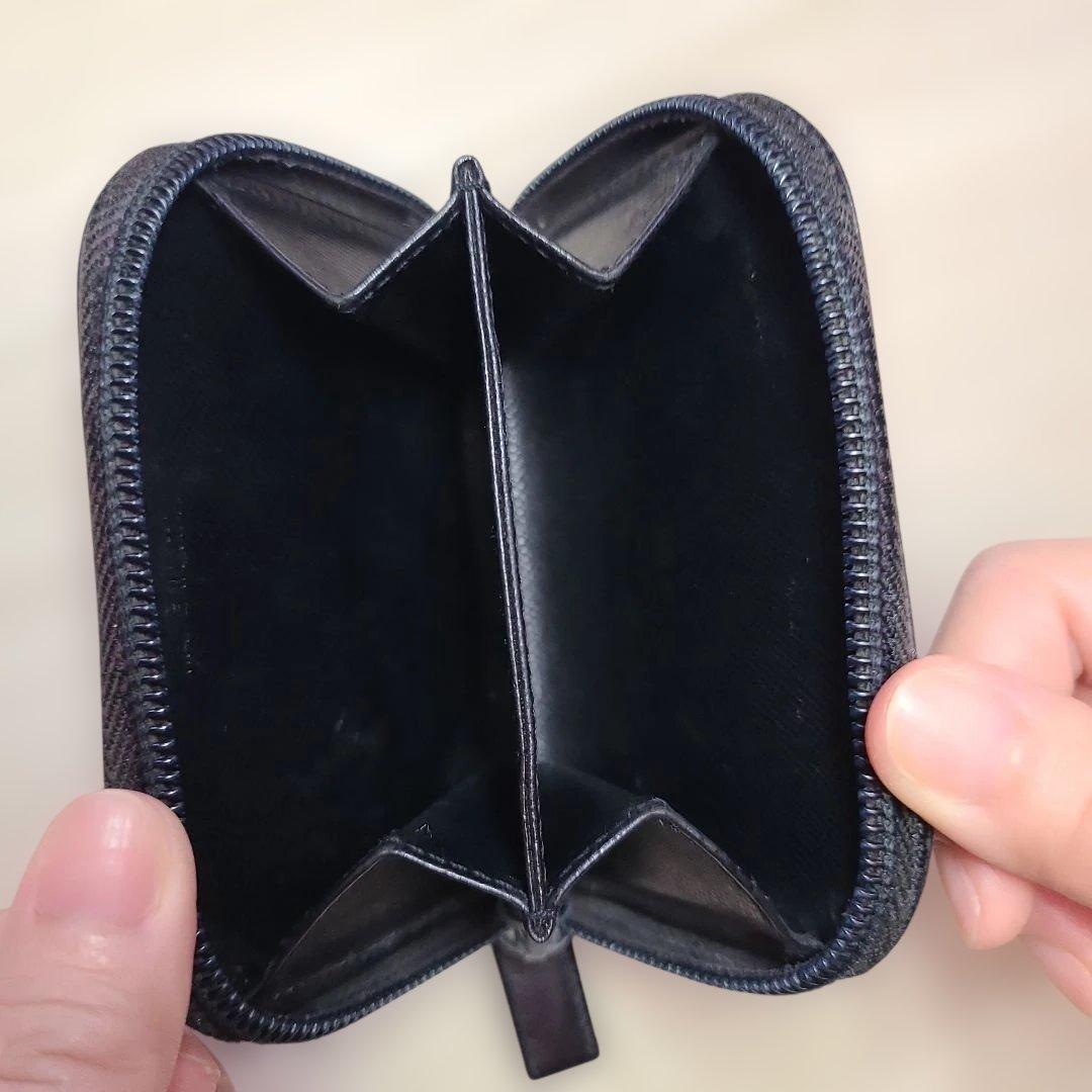 PRADA　ケース　サフィーアーノレザー　三角ロゴ　黒