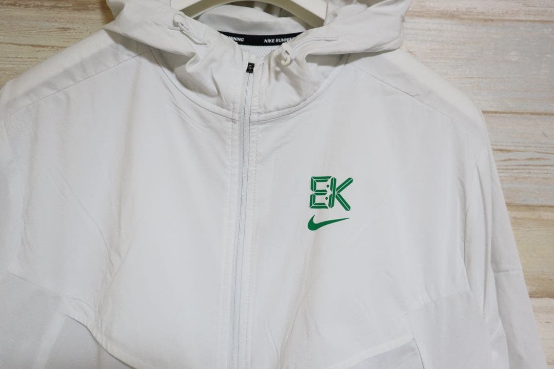 ナイキ　インポッシブリー ライト キプチョゲ　レペル ウィンドランナージャケット