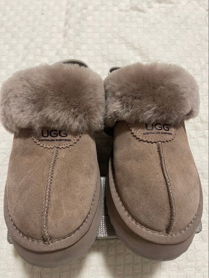 UGG スエード ファー スリッポンムートンブーツ