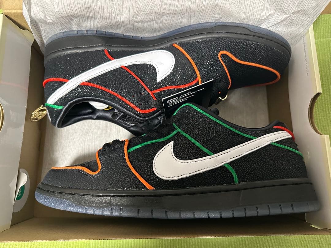 靴 Nike SB Dunk LOW PRO Bronx Girls Skate