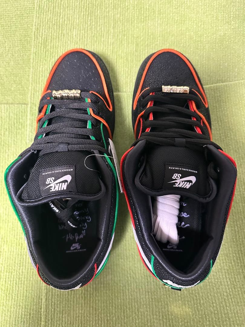 靴 Nike SB Dunk LOW PRO Bronx Girls Skate