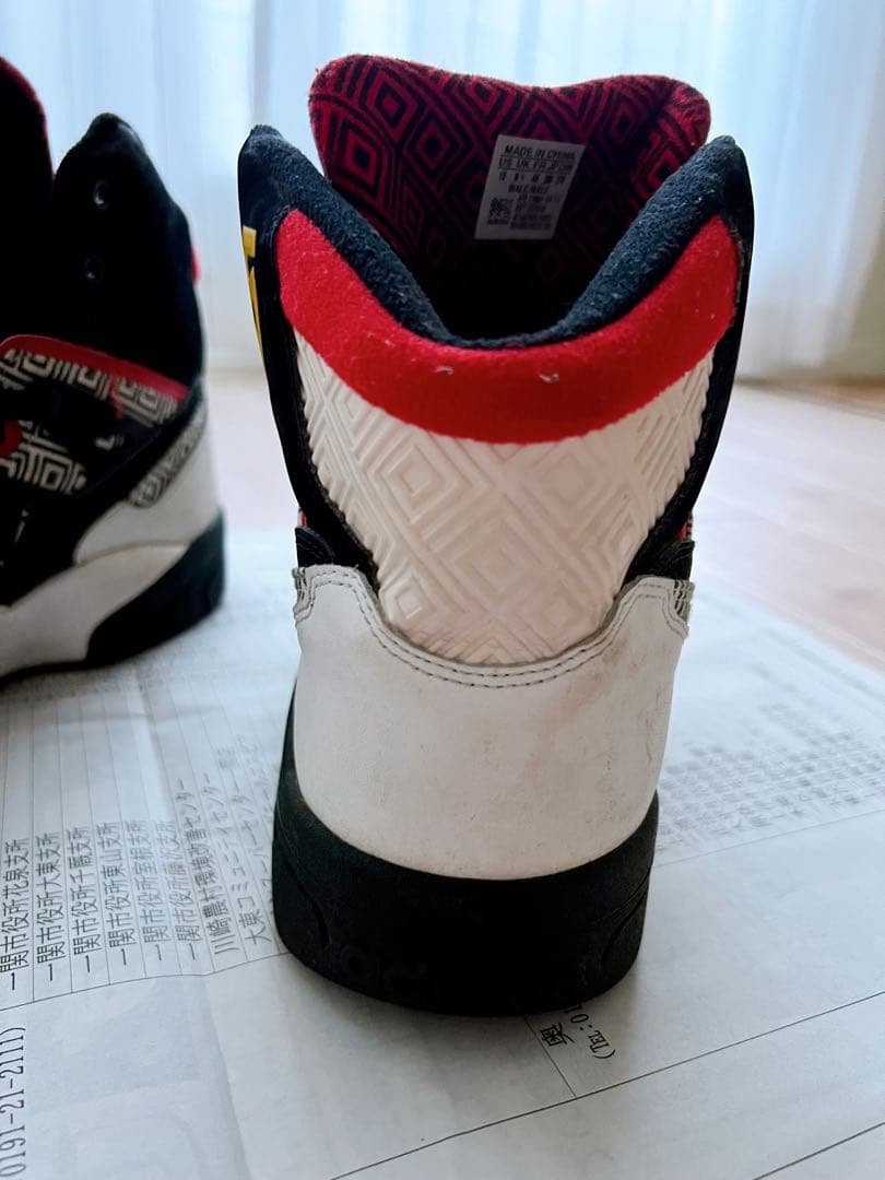 中古美品 adidas MUTOMBO DIKEMBE 28サイズ