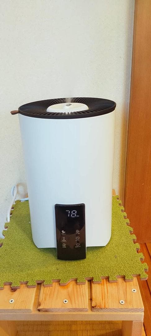 3段階で加湿量を調節可能な大容量5Lの加湿器 マイナスイオン付き