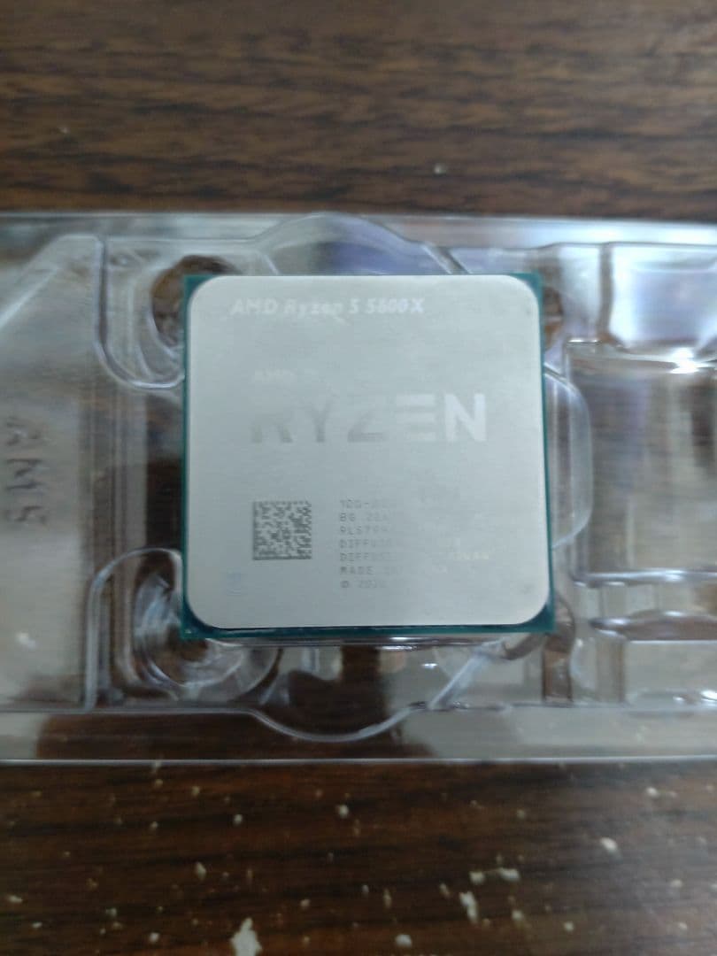 AMD Ryzen 5 5600X　6-Core Processor