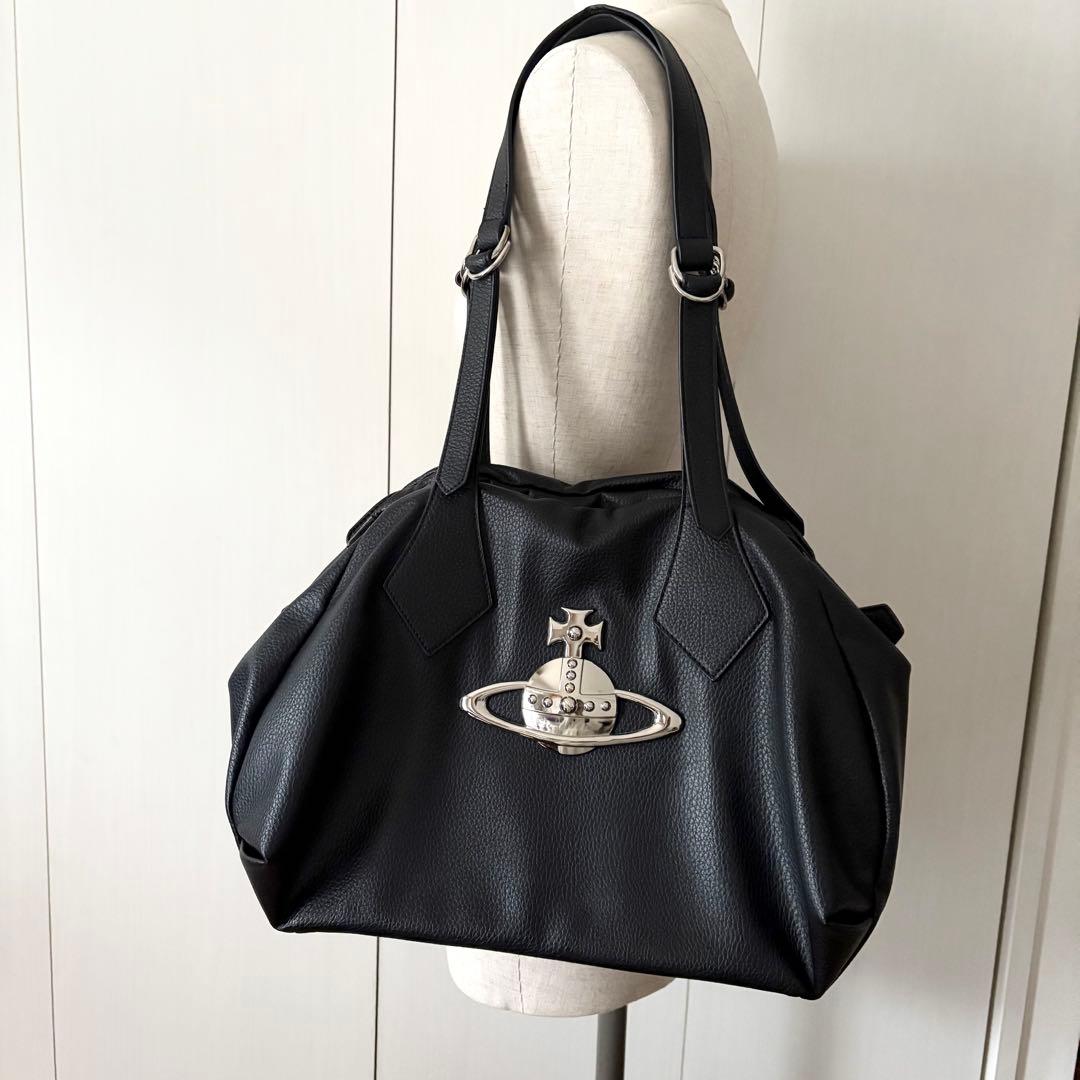 ヴィヴィアンウエストウッド　ビッグオーブ　ヤスミン レザー ボストンバッグ　黒