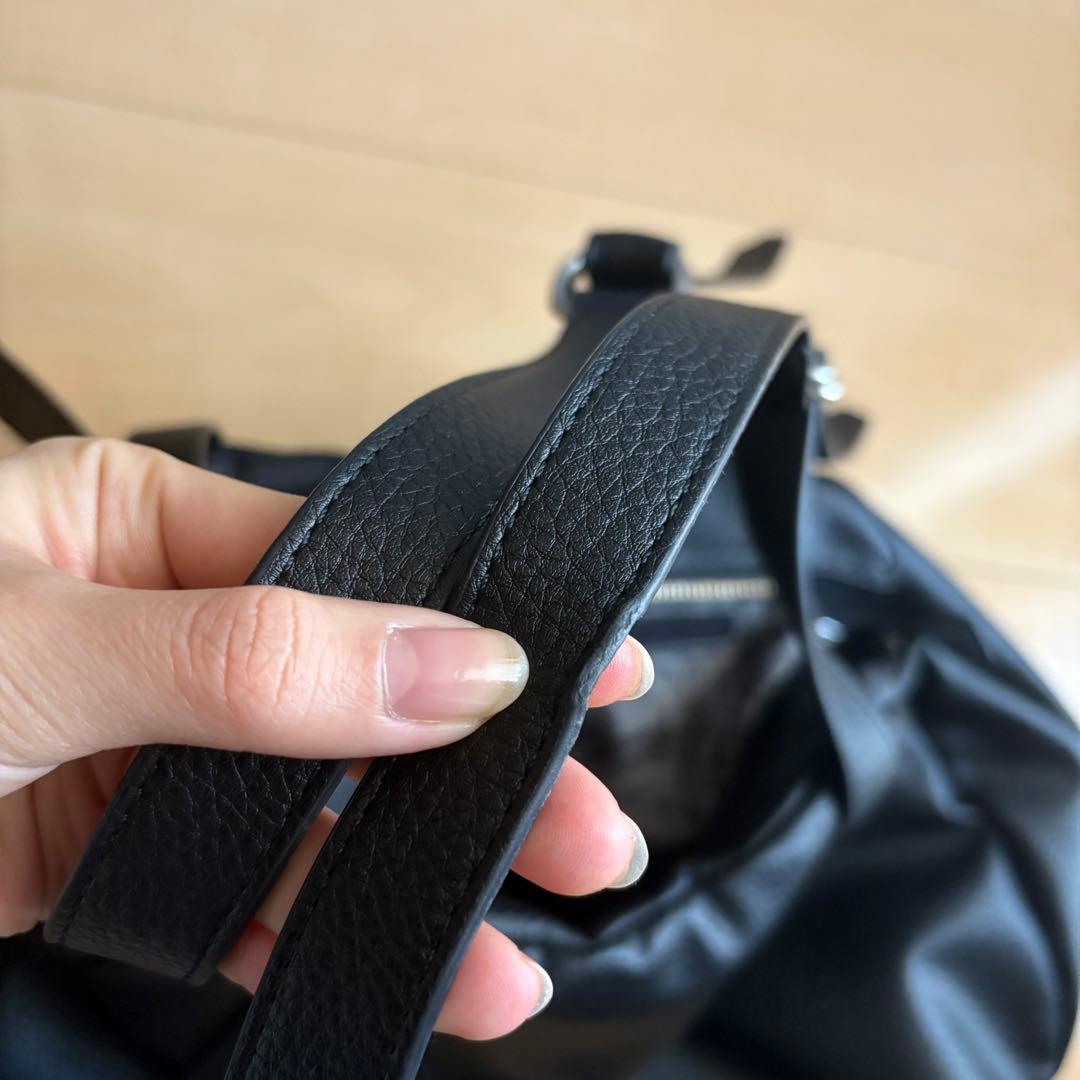 ヴィヴィアンウエストウッド　ビッグオーブ　ヤスミン レザー ボストンバッグ　黒