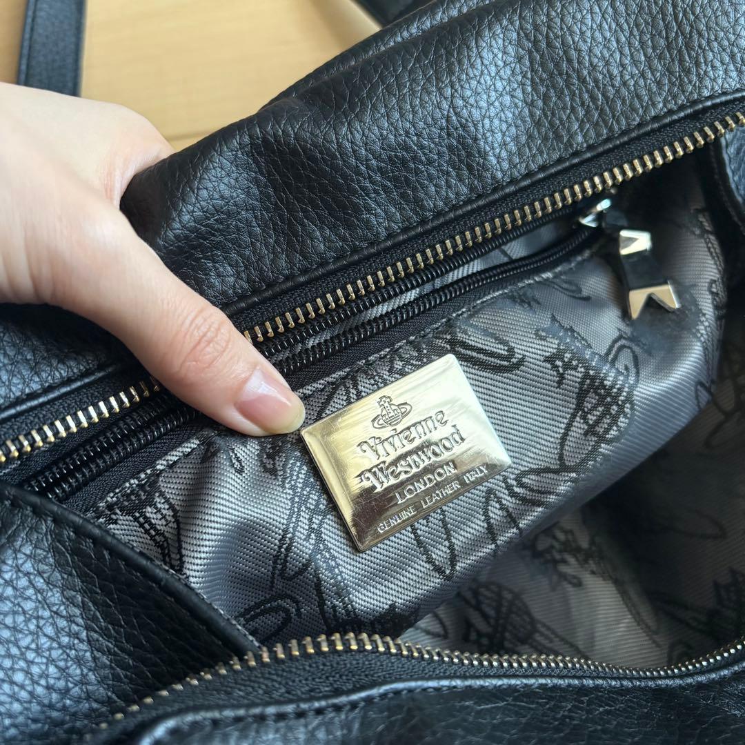 ヴィヴィアンウエストウッド　ビッグオーブ　ヤスミン レザー ボストンバッグ　黒