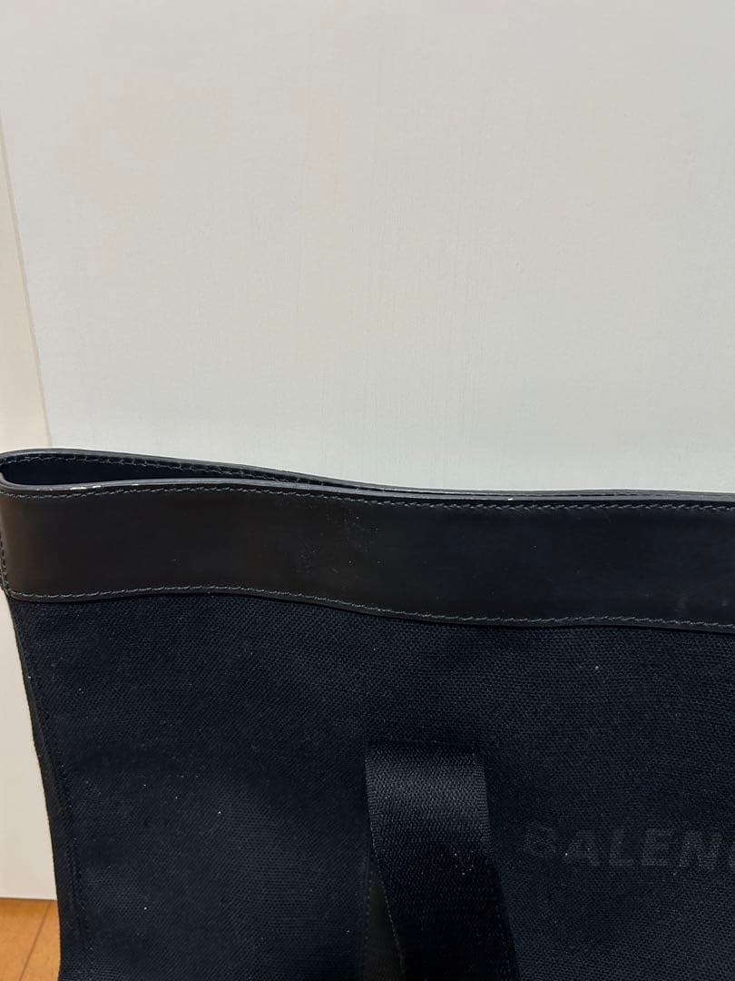 バレンシアガトートバック