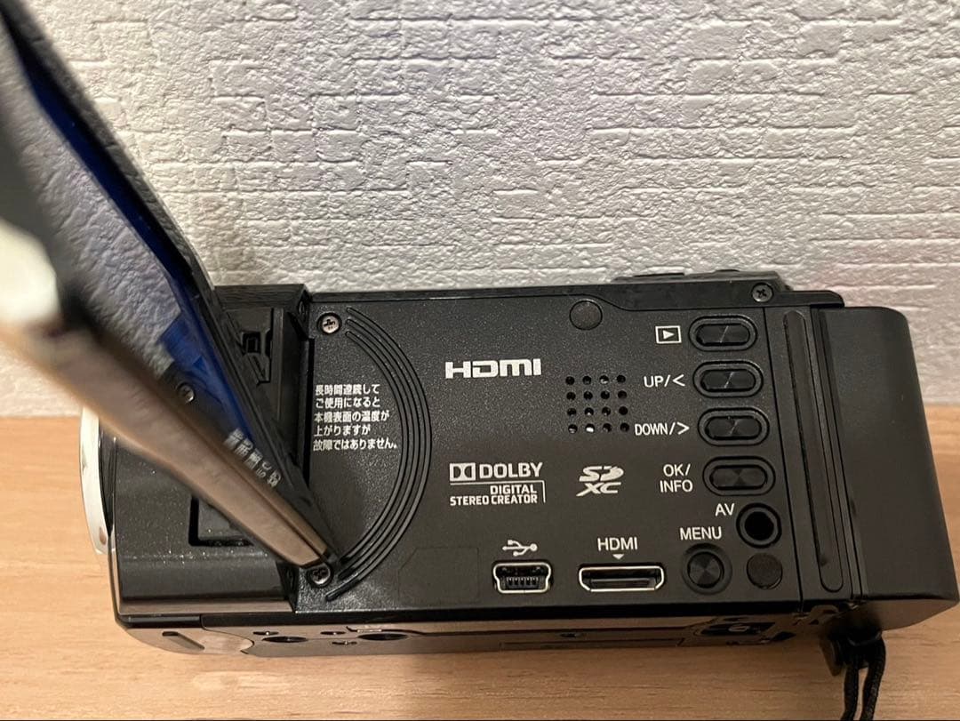 JVC フルHDビデオカメラ　Everio　GZ-E170-B【送料込み】