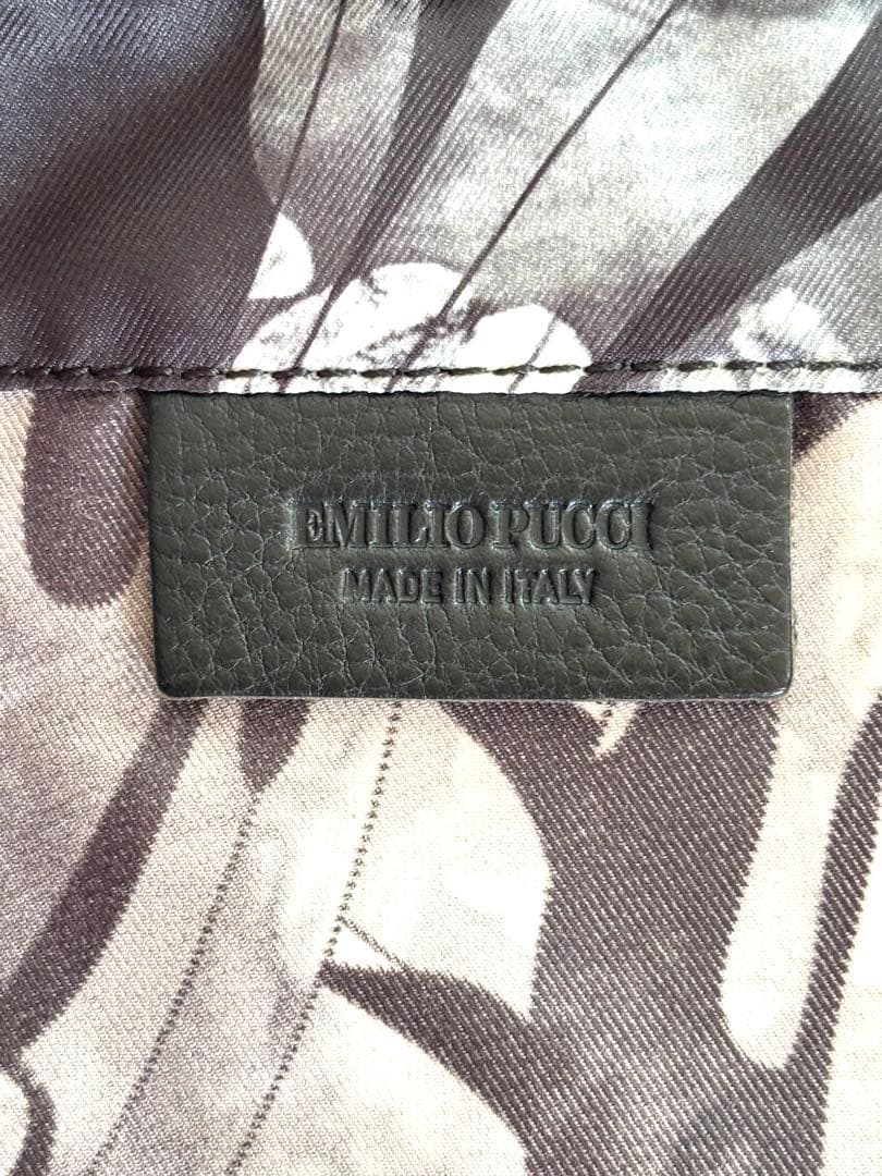 〈新品‼︎〉EMILIO PUCCI ショッピングバッグ　保管袋付き