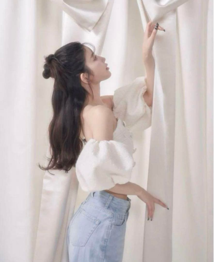 おまけ付きDarich♡ダーリッチ♡オフショル♡ツイード♡ホワイト♡パフスリーブ