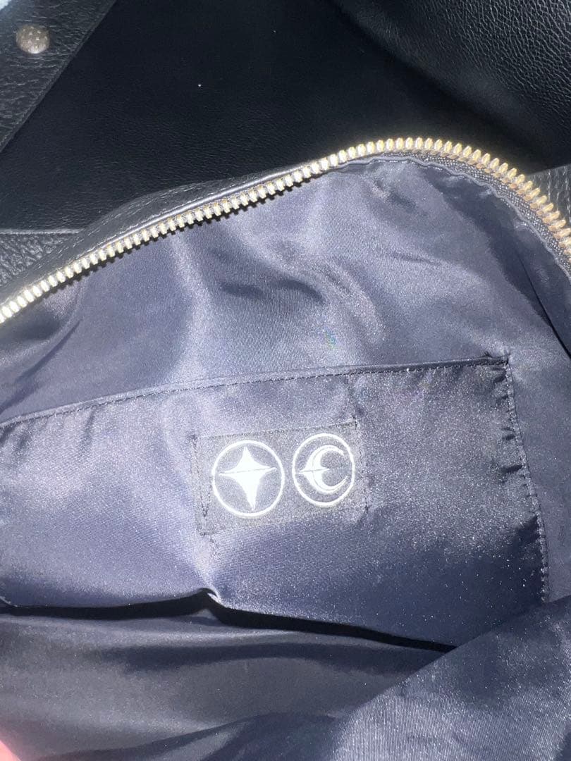 thug club サグクラブ　メッセンジャーバッグ　ブラック