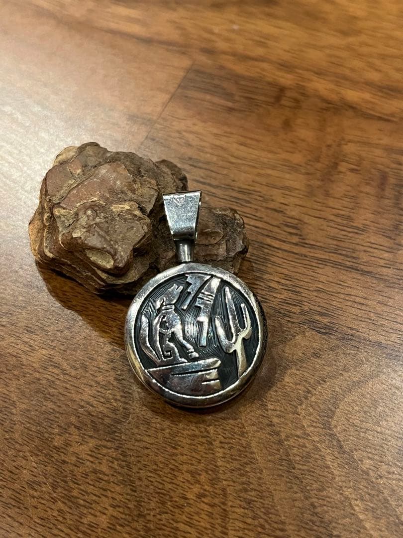 ホピ シェリルワッズワース リバーシブル ペンダント ネックレス サンフェイス