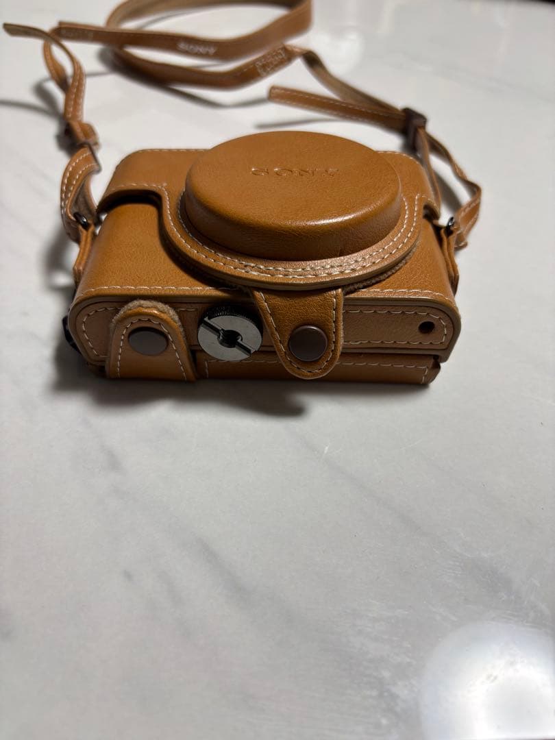 ソニー RX100M4／使用極少／ケース使用／付属：SD128GB／箱なし