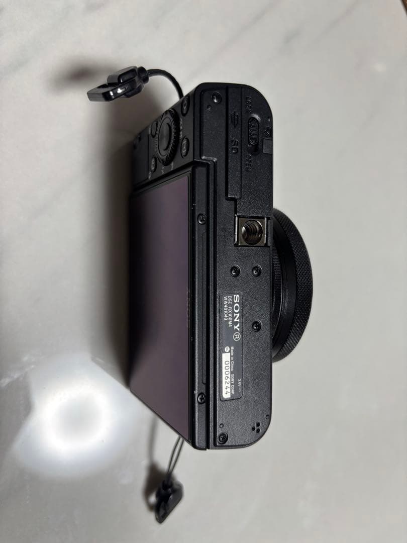 ソニー RX100M4／使用極少／ケース使用／付属：SD128GB／箱なし