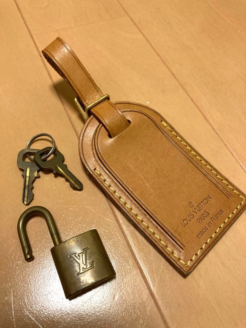 TAKE A BATH ◽️LOUIS VUITTON キーポル60