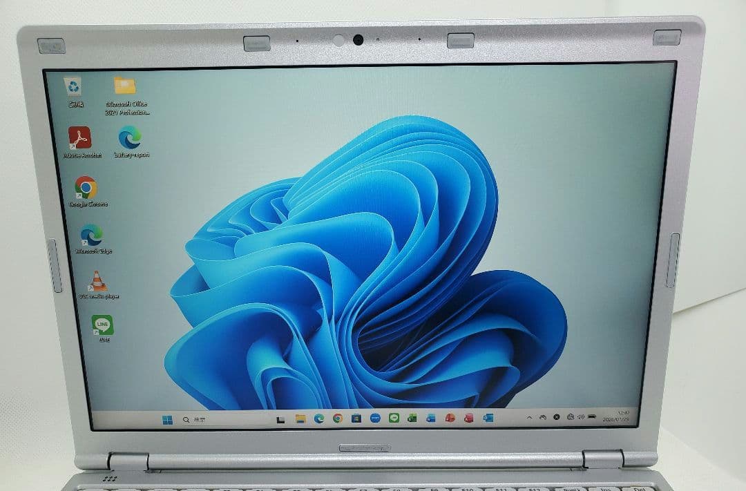 【毎日値下げ】i7搭載モデル★超軽量930g★DVD★Win11★Office