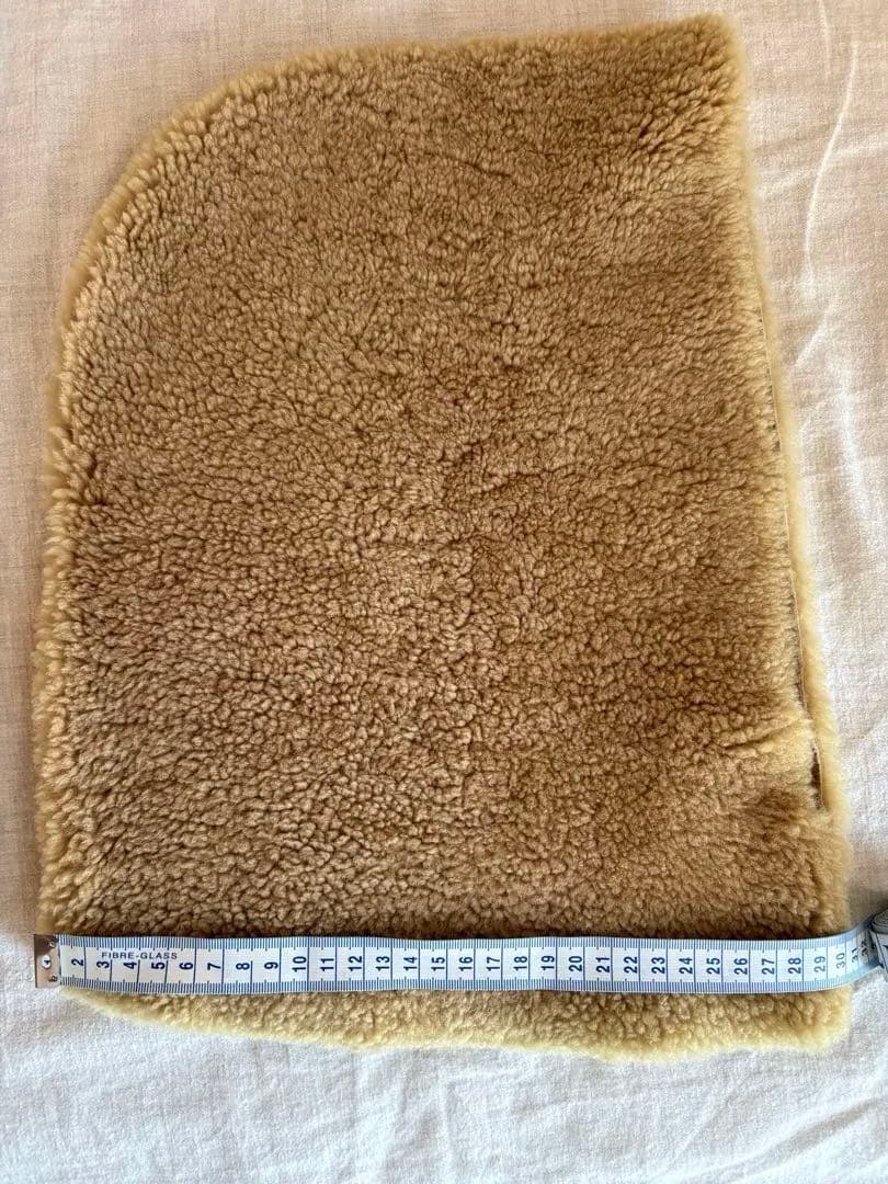 ベージュ シープスキン スヌード