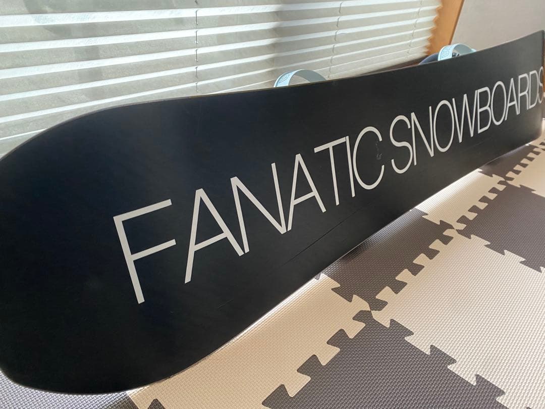 ファナティック　スノーボード　板　白　ホワイト　155cm
