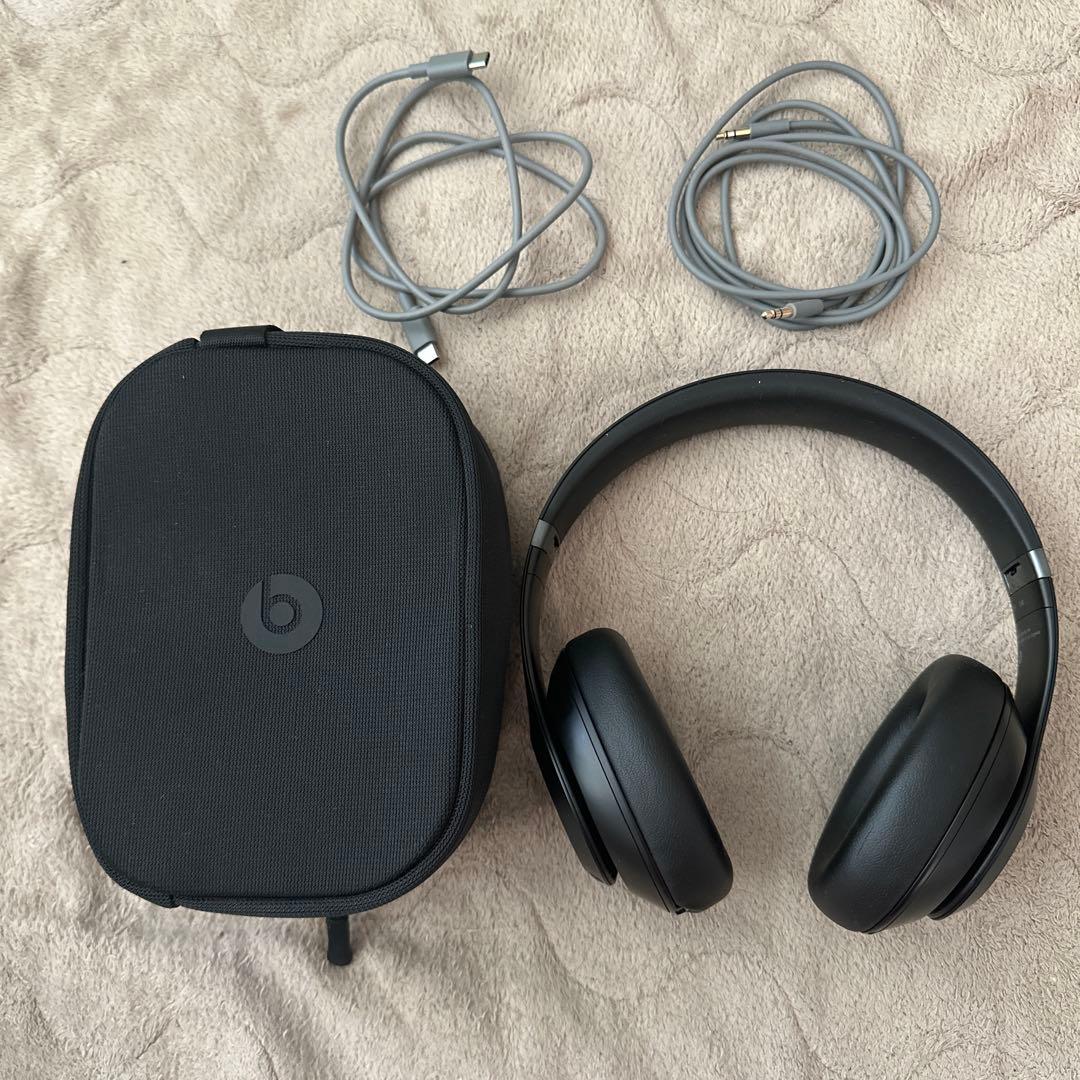 【美品】Beats Studies Pro (正規品,24時間以内発送)