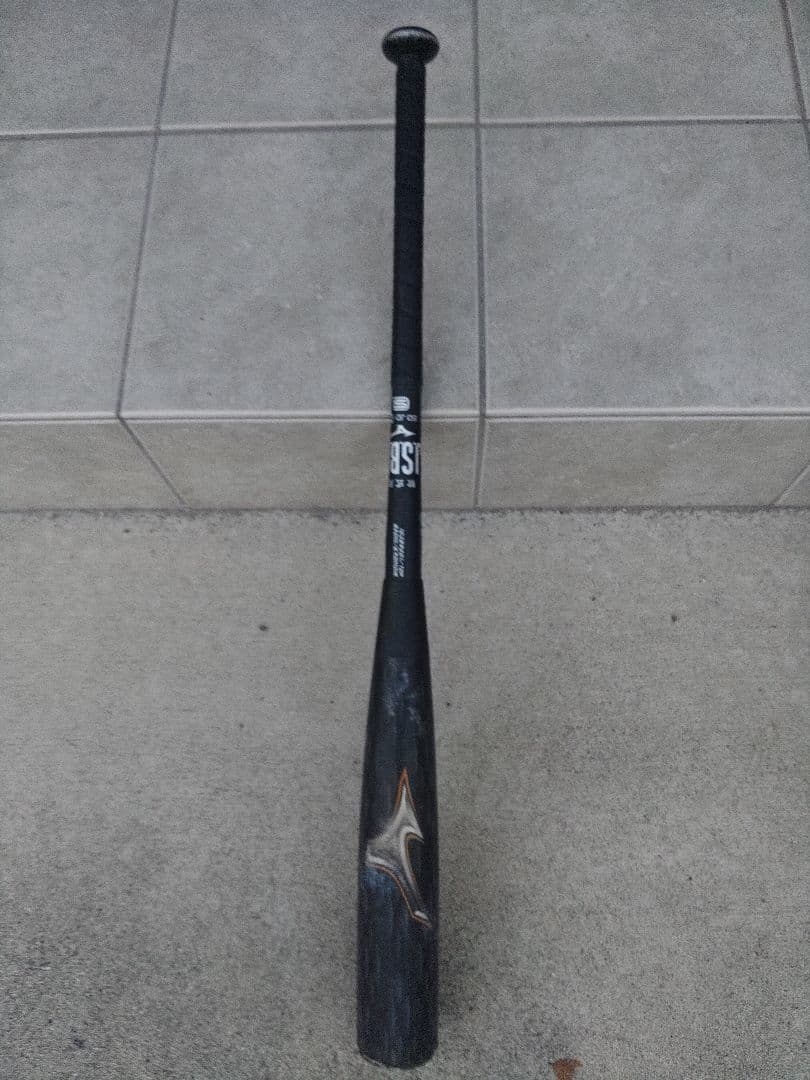 ビヨンドマックス　レガシーメタル　軟式バット　83cm　730g