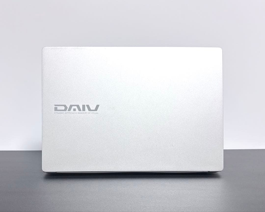 マウスDAIV 4P/11世代i7-1165G7/32GB/新品1TB SSD
