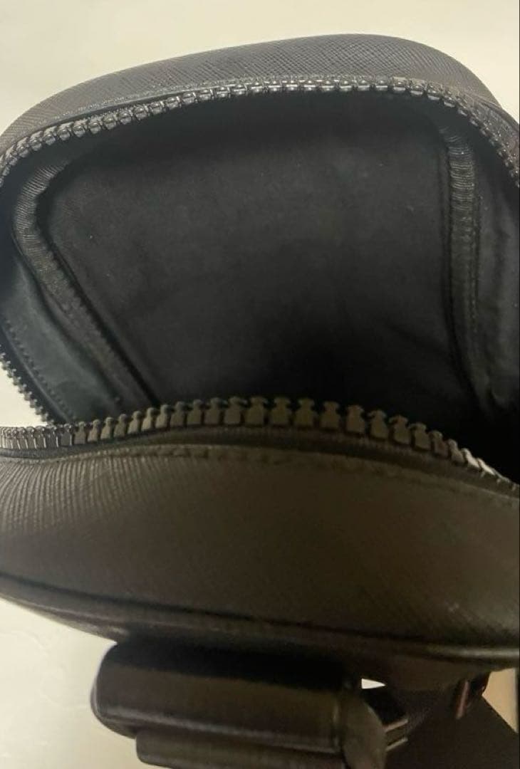 BALLY【バリー】クロス　ボディバッグ　レザーMythosスリングバッグ