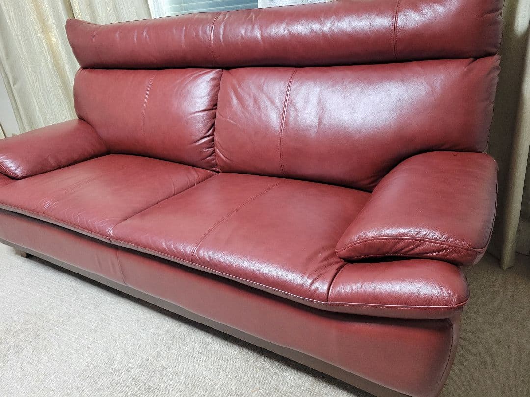 期間限定値下！ミラージュⅢ 赤いレザー3人掛けソファ