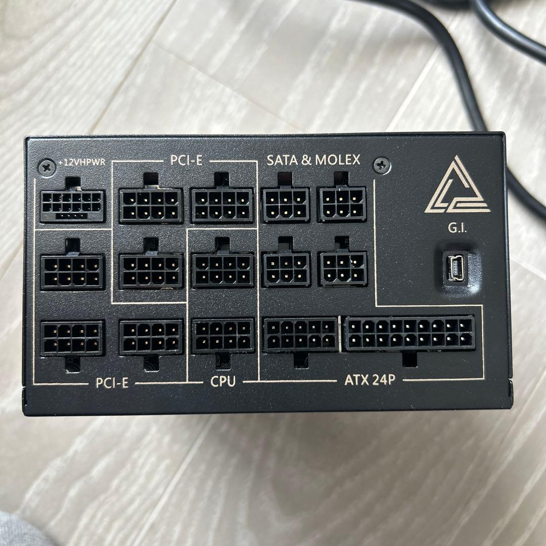 電源ユニット MSI MEG Ai1300P PCIE5 80 PLUS PLATINUM