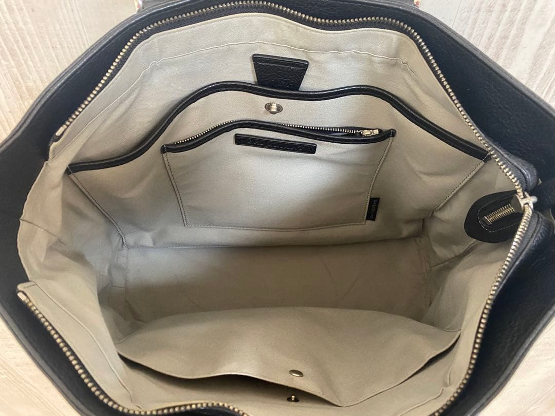 ガレリアント　トート　黒