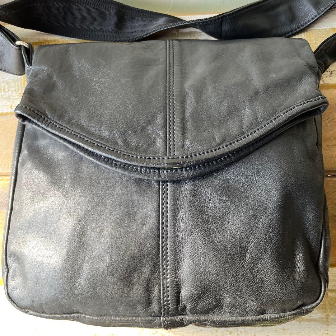 美品!! CORBO コルボ ショルダーバッグ　廃盤　メッセンジャーバッグ　黒