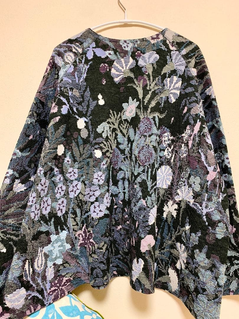 ヨーガンレール　22年春 美品　カットフラワー 　ワイドトップス　ババグーリ