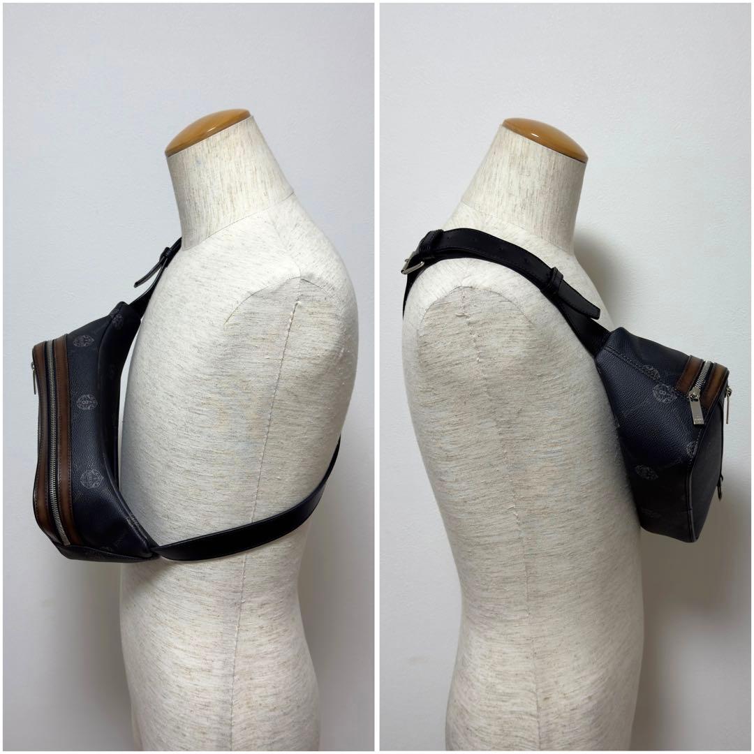 限定 定価36.7万円 ベルルッティ シグネチャーキャンバスレザーボディバッグ