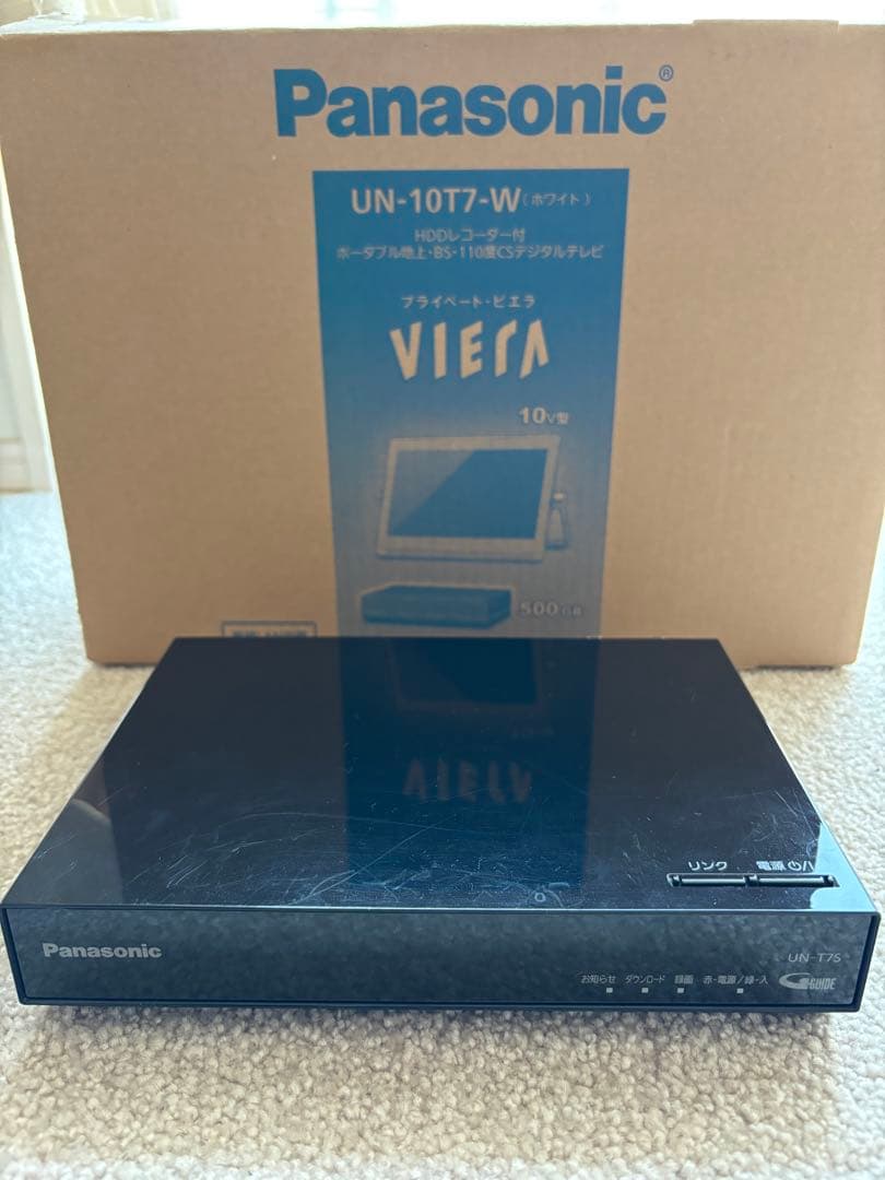 Panasonic レコーダー付ポータブル地上•BS・CSテレビ UN-10T7