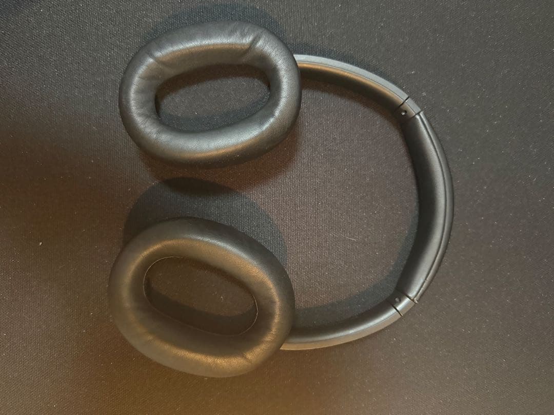 SONY　ワイヤレスヘッドホン ブラック オーバーイヤー型