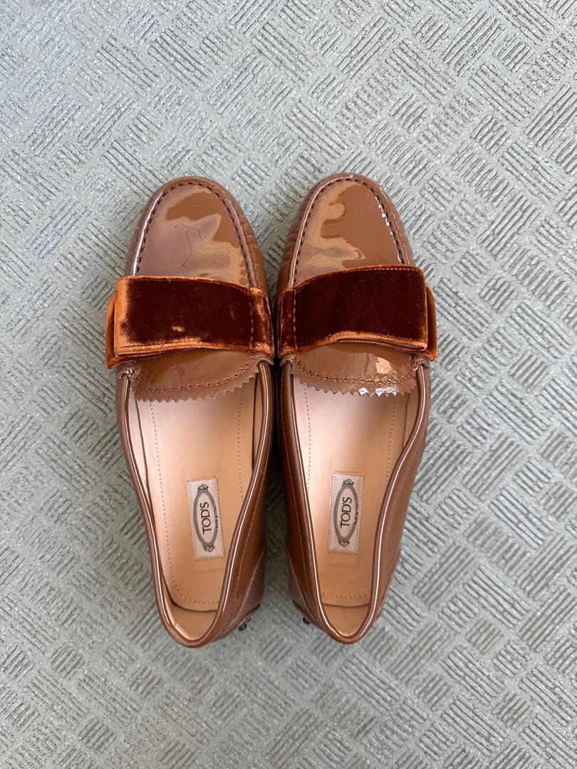❣️TOD'S トッズ❣️ローファー　エナメル　ベロア　リボン38.5 38 1/2