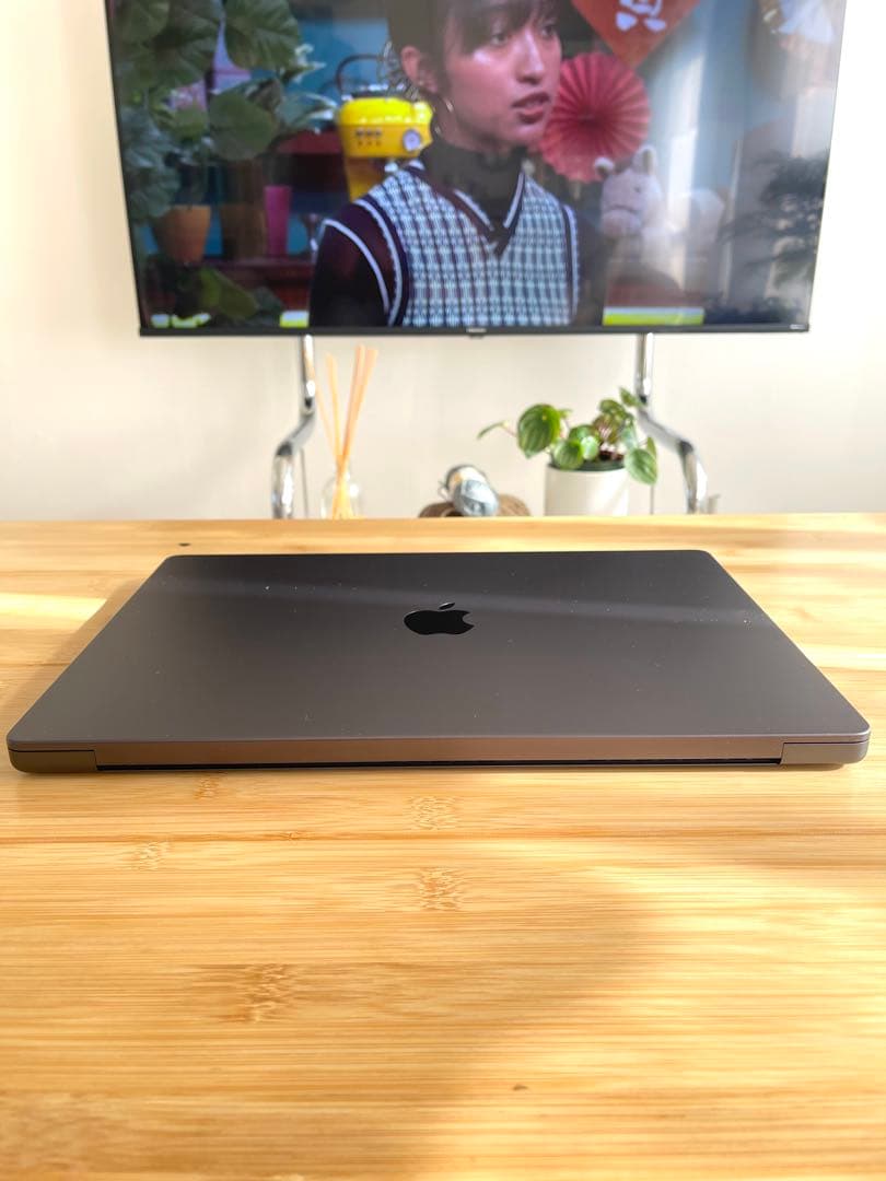 MacBookPro M4 Max 128GB 1TB 16インチ