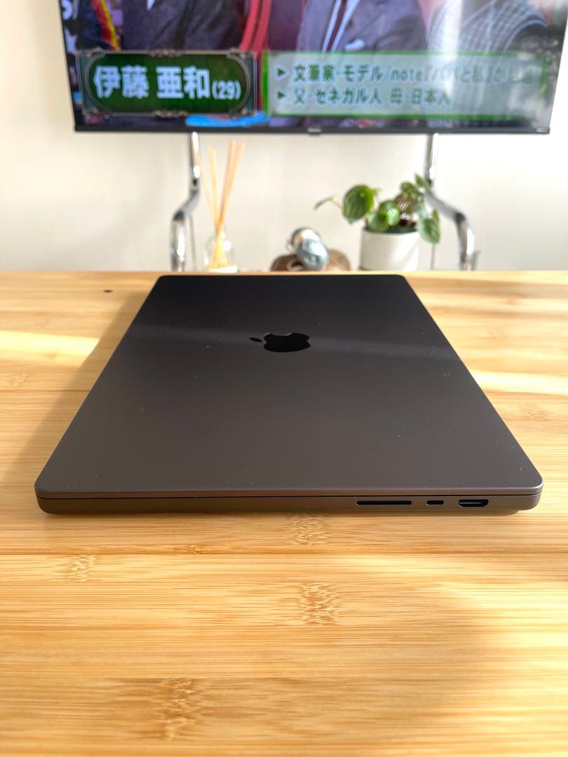MacBookPro M4 Max 128GB 1TB 16インチ