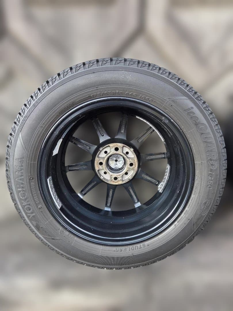 KEI様用 2022年製Yokohama 175/65R15 スタッドレスタイヤ