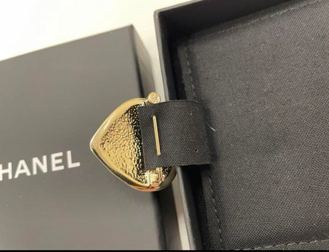 ⭐︎希少⭐︎シャネル　ハートブローチ　正規品