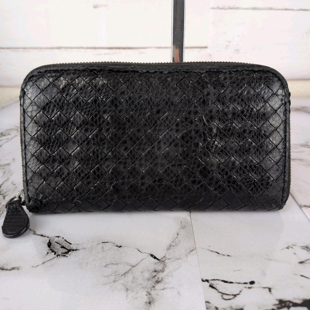 【美品】ボッテガヴェネタ☆パイソン　イントレチャート　ラウンドファスナー　長財布