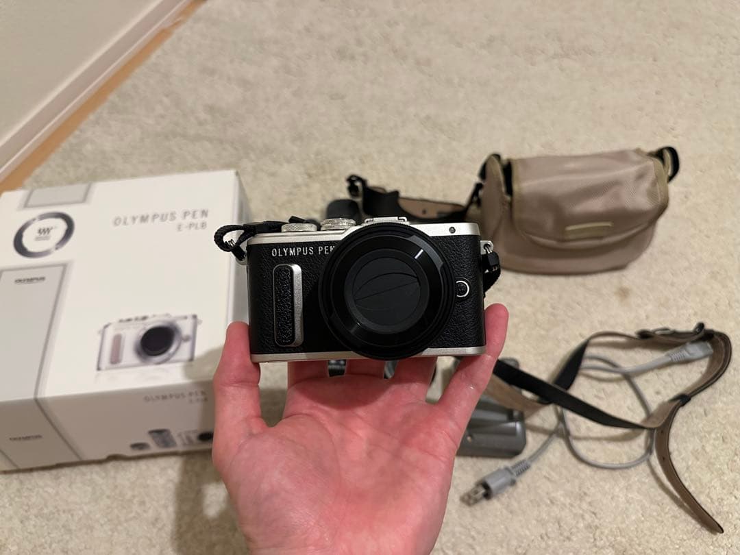 Olympus(オリンパス) PEN E-PL8 レンズ3種付き