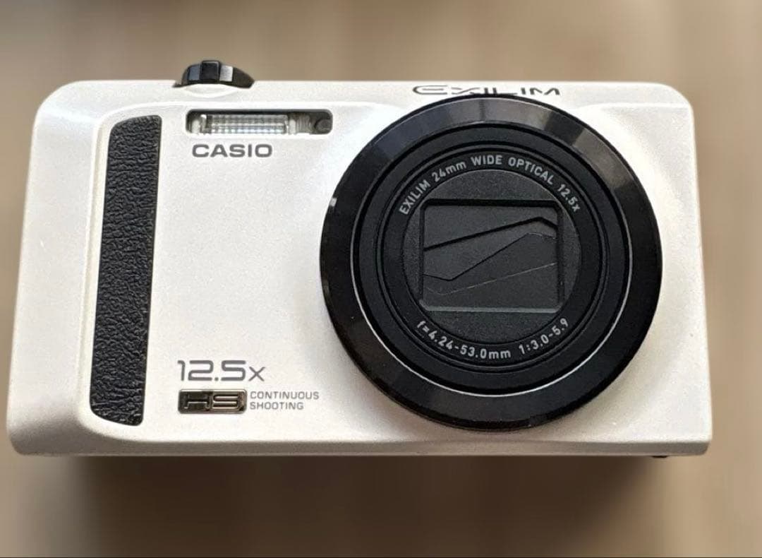 ジャンク品 CASIO EXILIM EX-ZR100 ホワイト
