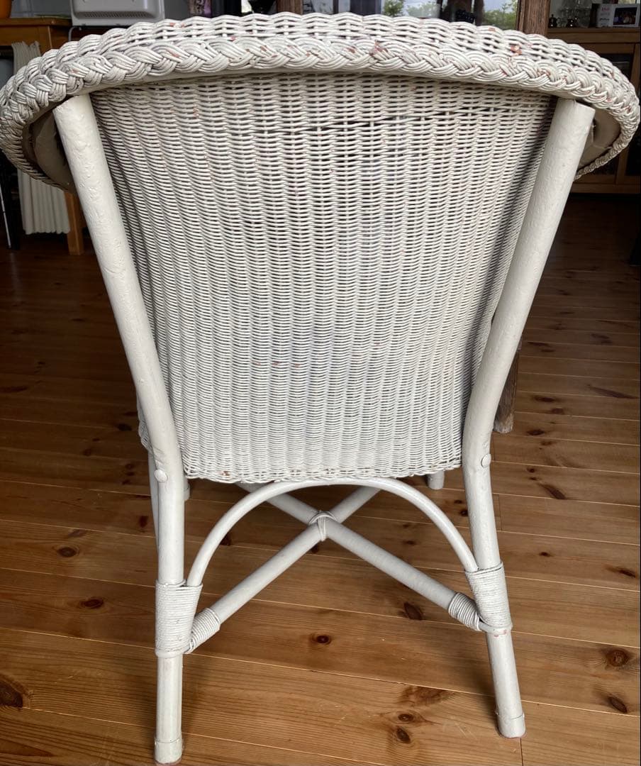 アンティーク⭐︎ロイドルーム⭐︎ホワイトアームチェア