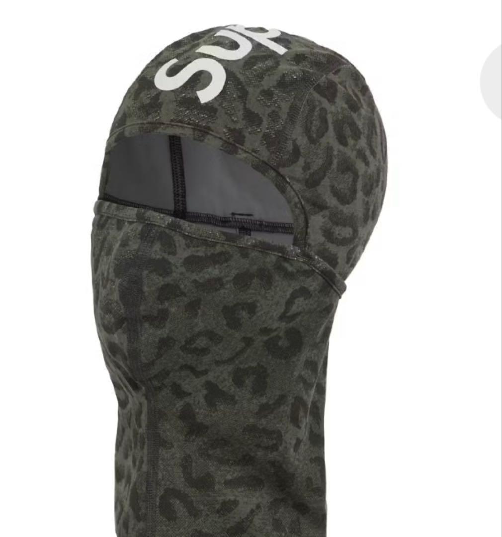 Supreme Heat Reactive Balaclava 熱で色変わります
