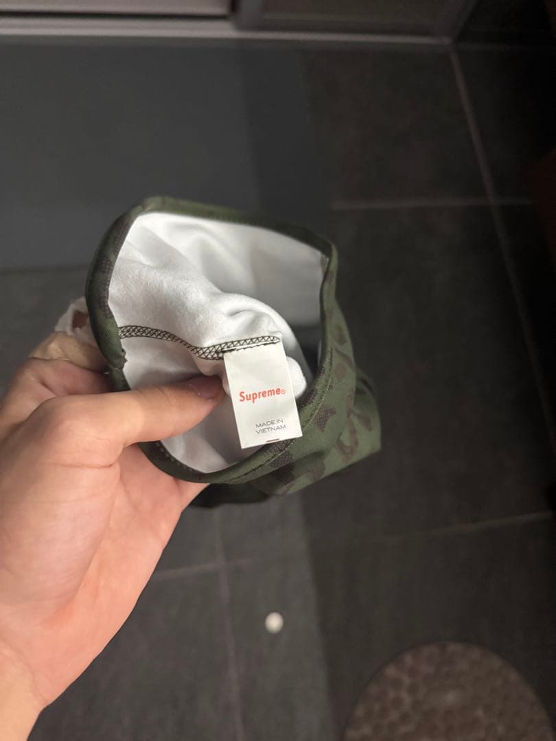 Supreme Heat Reactive Balaclava 熱で色変わります