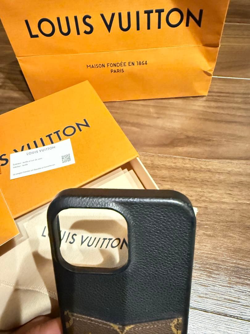 LOUIS VUITTON iPhone16proMAX用ケース モノグラム