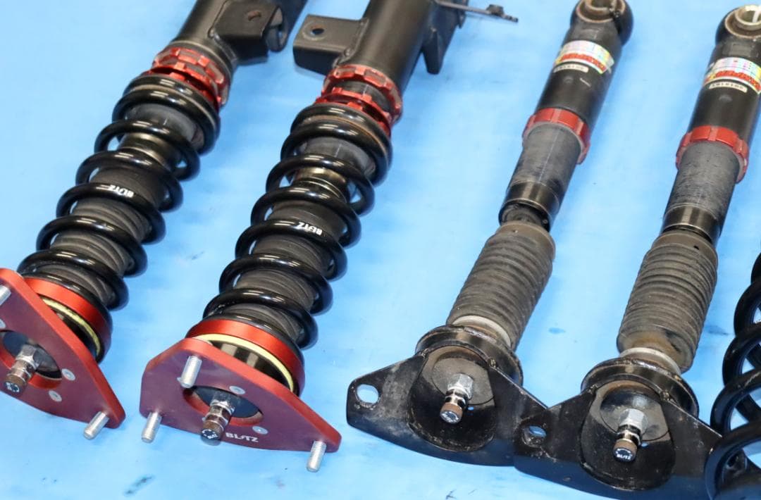 RAV4　ハリアー　ハリアーハイブリット　MXAAA52　MXAA54　車高調