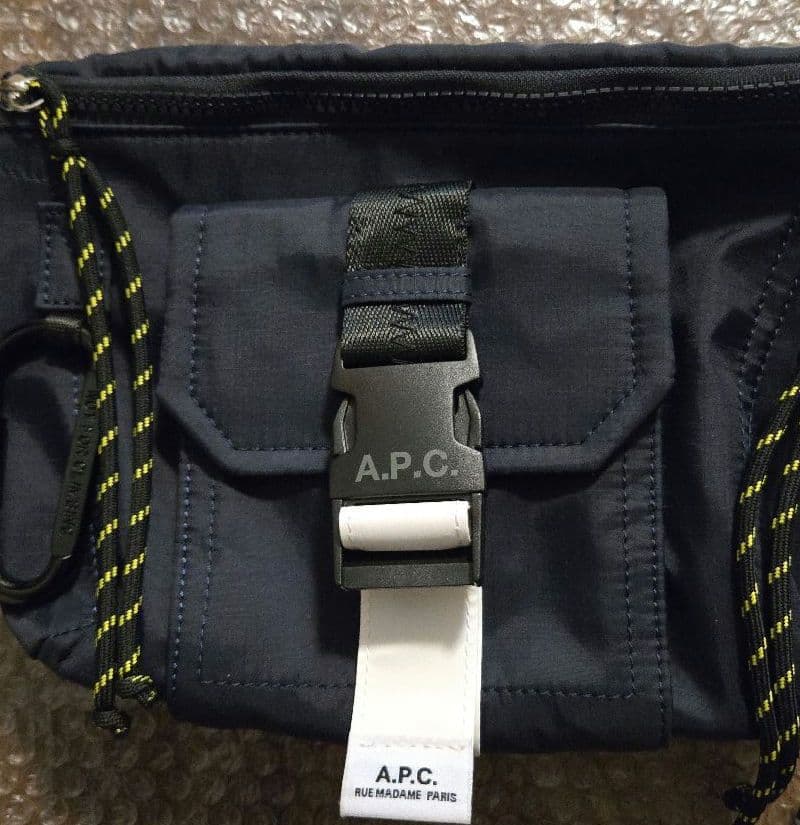 A.P.C. Trek ヒップバッグ ボディバッグ ダークネイビー アーペーセー